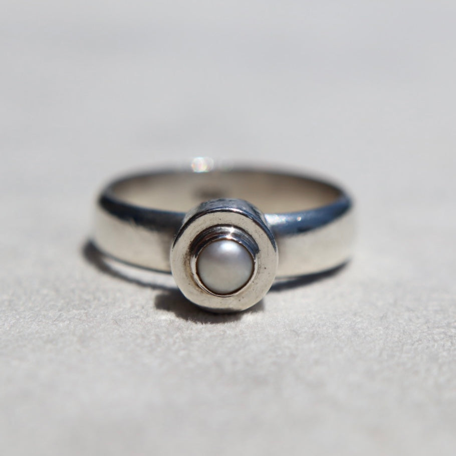 Artisan Made Pearl Solitaire SZ 8