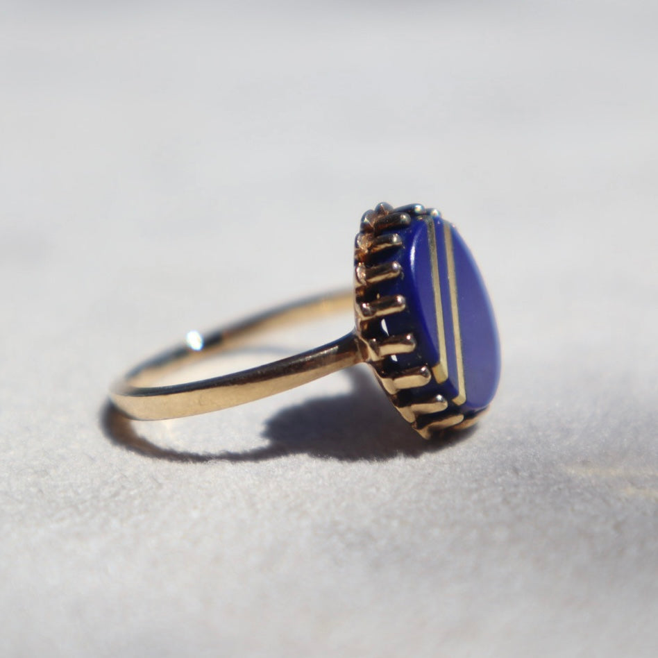 Mid Century Lapis Lazuli Gold Ring