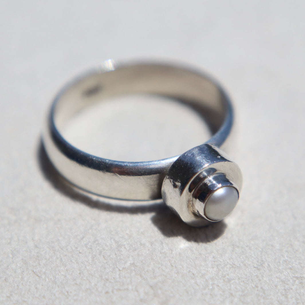 Artisan Made Pearl Solitaire SZ 8