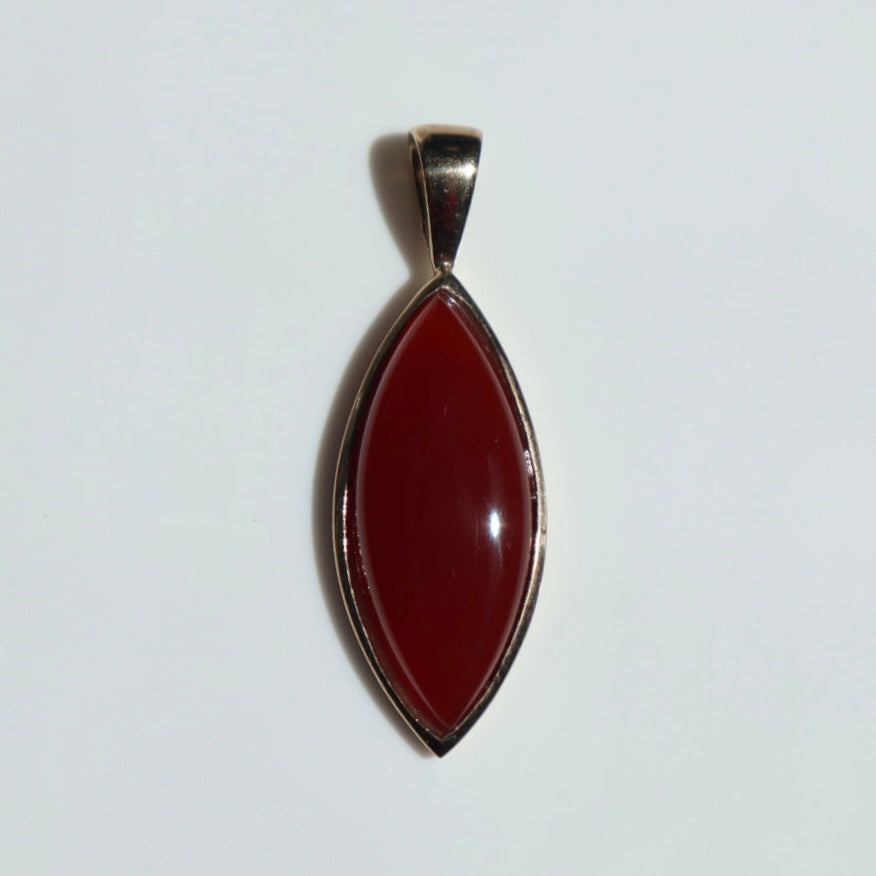 9k Gold Carnelian Pendant