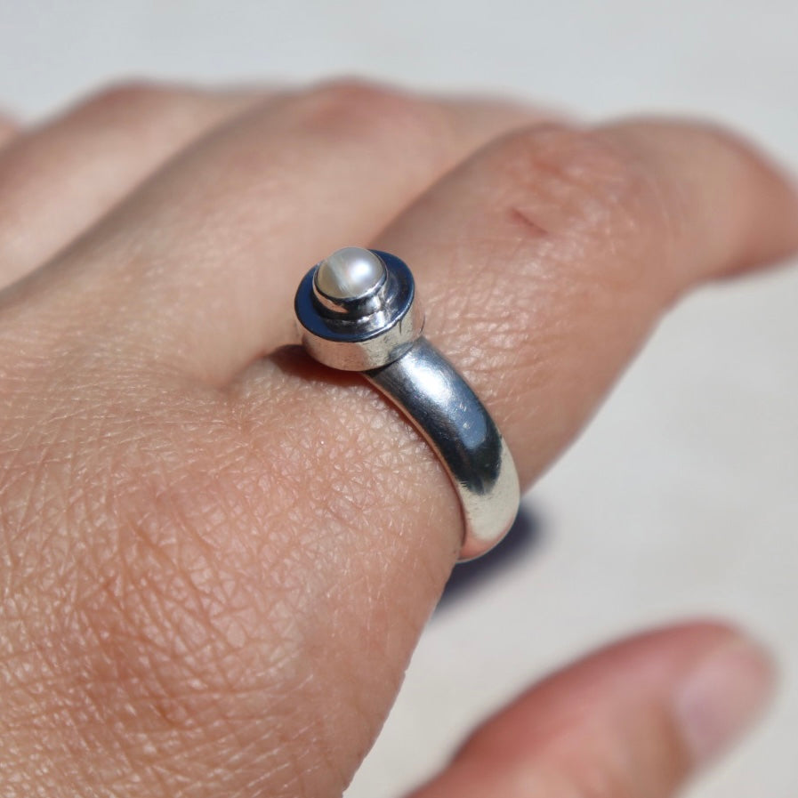 Artisan Made Pearl Solitaire Ring SZ 7