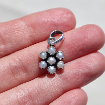 Pearl Daisy Pendant