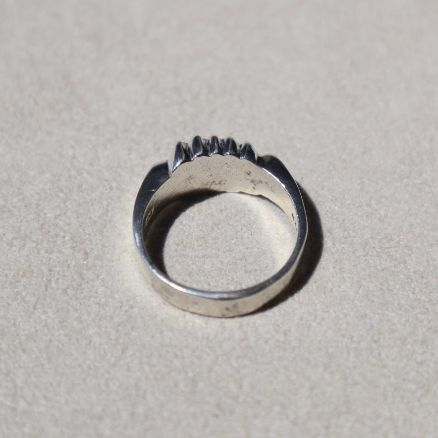 Modern Ribbed Signet Ring