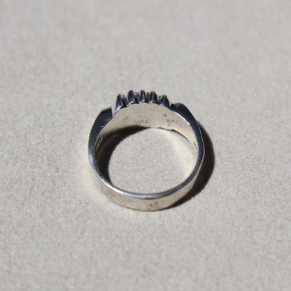 Modern Ribbed Signet Ring
