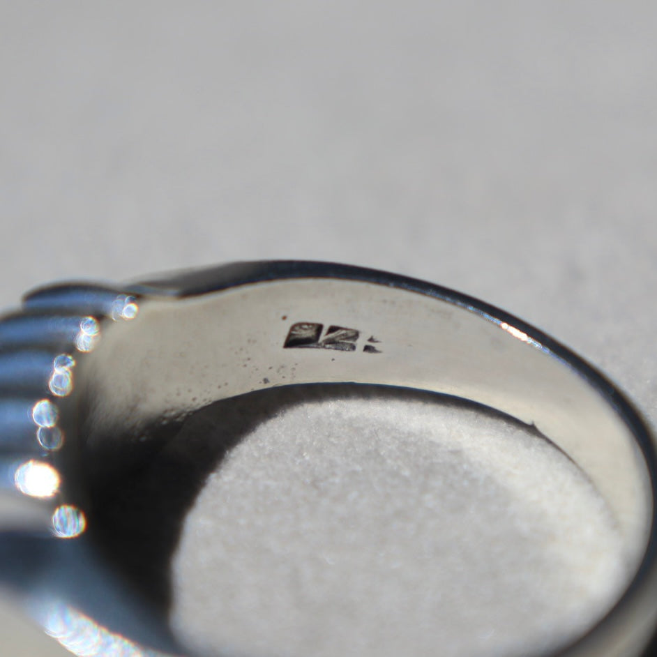Modern Ribbed Signet Ring