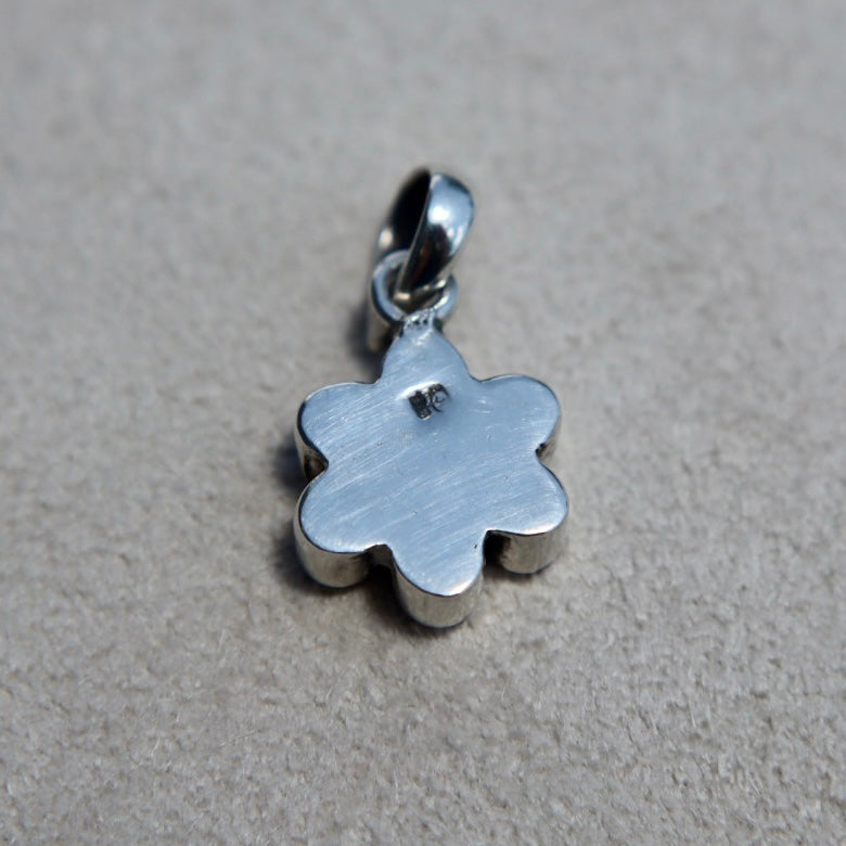 Pearl Daisy Pendant