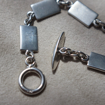 Modern Tab Link Toggle Bracelet