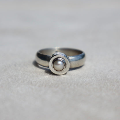 Artisan Made Pearl Solitaire Ring SZ 7