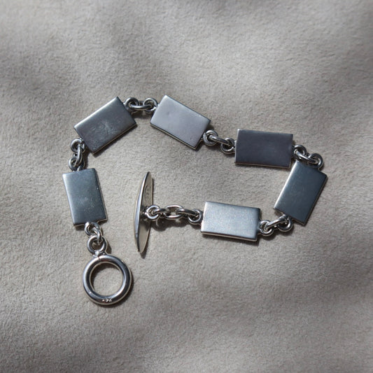 Modern Tab Link Toggle Bracelet